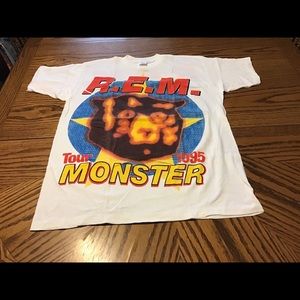 COPY - Vintage REM T-shirt...grunge rap..Xl